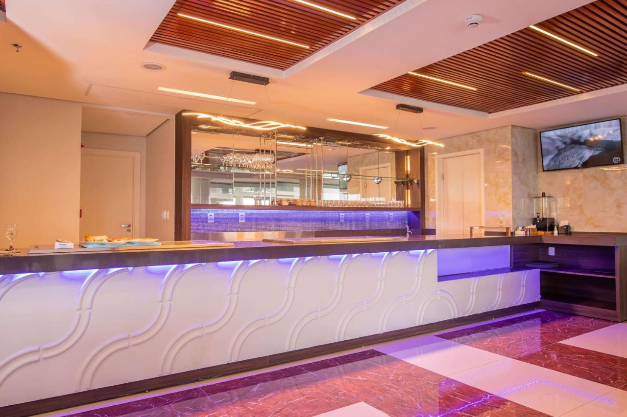 Ramada By Wyndham Manaus Torres Center Hotel Exterior foto